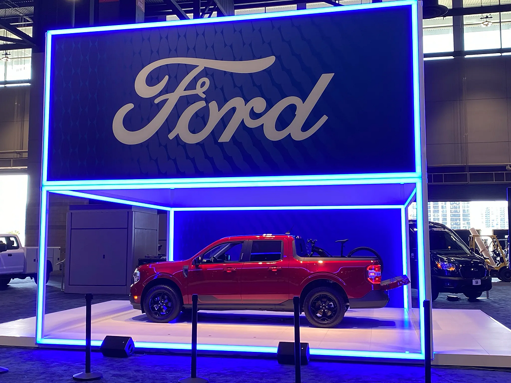 2022 Ford Maverick at Chicago Auto Show - Maverick Truckin